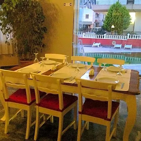 Hotel Mood Altinkum (Aydin)